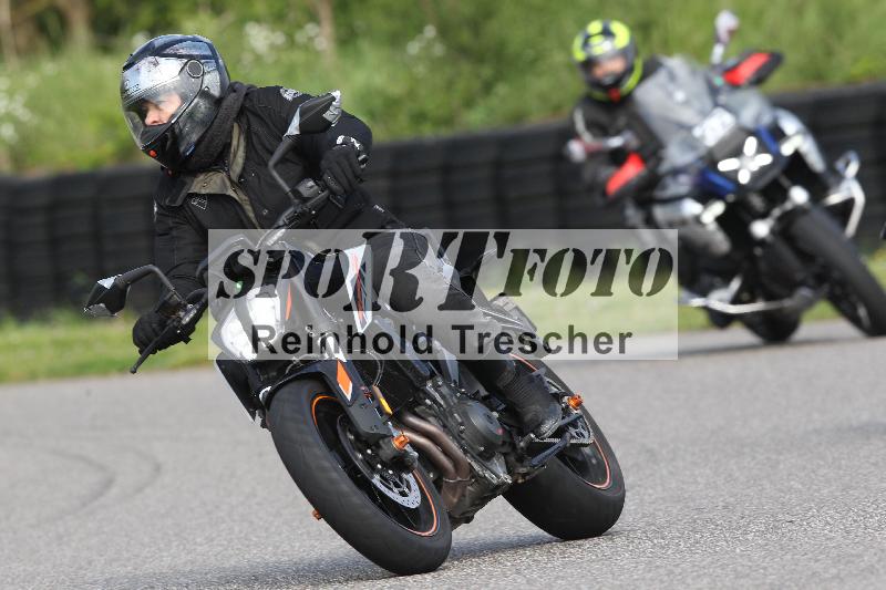 /Archiv-2025/10 23.04.2025 Cornu Master School ADR/gruen-vert/11